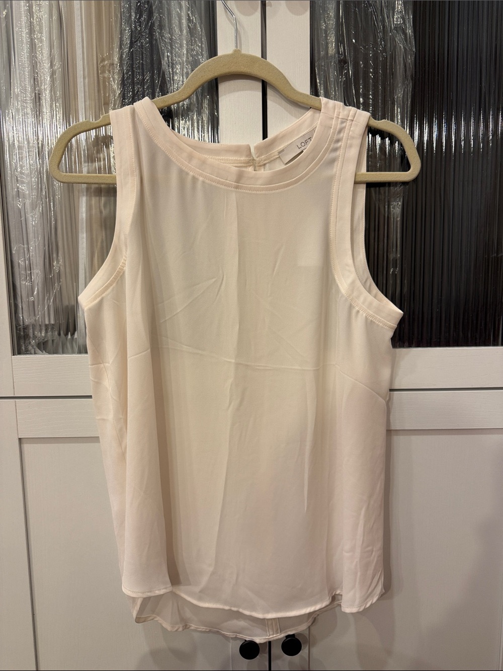 LOFT Light Cream Sleeveless Shell Top